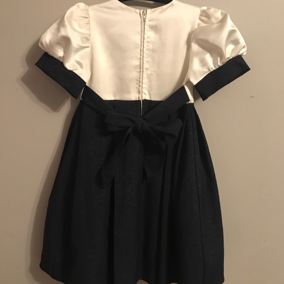 Dress - Picture 2 of 5